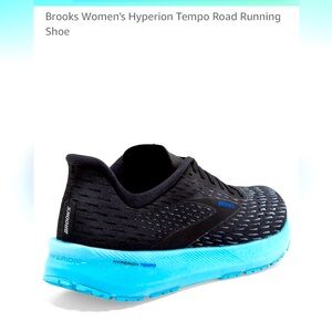 Woman's Brooks Hyperion Tempo Running Shoes